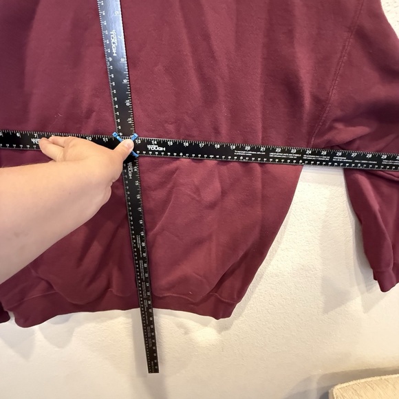 Harry Potter Fawkes Gryffindor Ugly Christmas Sweater XL Maroon Crewneck - Picture 5 of 5